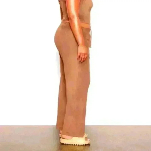 Skims Womens Plus Size Velour Wide Leg Straight Leg Pant in Sienna 4XL - Picture 3 of 14